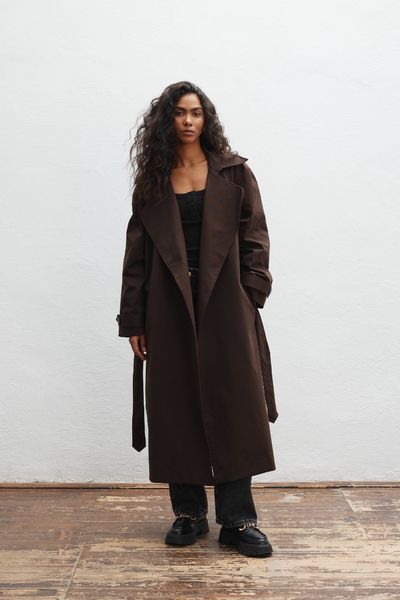 Klasyczny bawełniany trencz w kolorze DARK CHOCOLATE -VENICE-M/L. Czarne płaszcze Marsala, l, bez wzorów, z bawełny, eleganckie, bez kaptura. Za 1,299.90 zł.