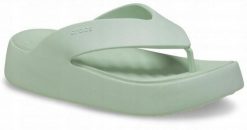 Japonki Dla Dorosłych Crocs Getaway Platform Flip. Zielone japonki Crocs, bez wzorów, z materiału. Za 139.99 zł.