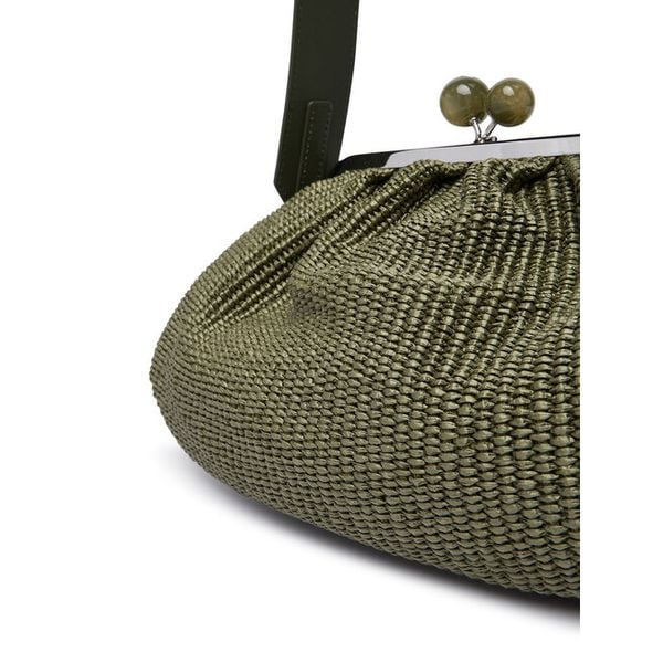 Torebka Weekend Max Mara. Zielone kopertówki Weekend Max Mara, bez wzorów, wizytowe, bez dodatków. Za 1,579.00 zł.