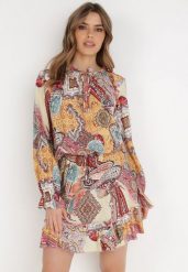 Beżowa Sukienka Dianothee. Brązowe sukienki Born2be, l, z aplikacjami, boho, bez kołnierzyka, bez ramiączek, maxi. Za 149.99 zł.