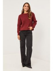 Soft Cashmere Sweter w kolorze bordowym rozmiar: 38/40. Czerwone swetry Soft Cashmere, bez wzorów, prążkowane, klasyczne, bez ramiączek. Za 166.10 zł.