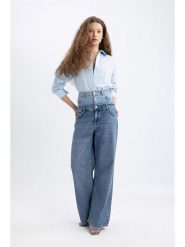 Trendyol Dżinsy - Comfort fit - w kolorze niebieskim rozmiar: 38. Niebieskie jeansy Trendyol, bez wzorów, z bawełny, z podwyższonym stanem. Za 139.87 zł.