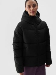 Kurtka puchowa z wypełnieniem syntetycznym damska - czarna. Czarne kurtki 4f, na zimę, xs, bez wzorów, z dzianiny, klasyczne, bez kaptura. Za 399.99 zł.