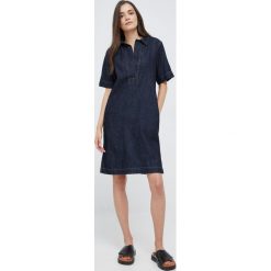 Lauren Ralph Lauren sukienka jeansowa 200652388001 kolor granatowy mini prosta. Niebieskie sukienki Lauren Ralph Lauren, na co dzień, m, bez wzorów, z jeansu, bez kołnierzyka, bez ramiączek, mini, proste. W wyprzedaży za 569.99 zł.