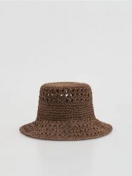 Słomkowy kapelusz bucket - brązowy. Brązowe kapelusze Reserved, bez wzorów. Za 79.99 zł.