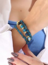 Pierres delicates Pozłacana bransoletka z agatami i azurytami rozmiar: onesize. Niebieskie bransoletki Pierres delicates, z agatem, pozłacane. Za 52.99 zł.