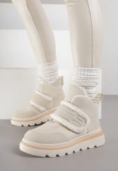 Beżowe Śniegowce z Przeszyciami i Futerkiem Newella. Brązowe śniegowce Born2be, bez wzorów, z jeansu, bez zapięcia. Za 129.99 zł.