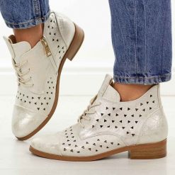 Złote ażurowe botki damskie Vinceza 58620. Żółte botki VINCEZA, w ażurowe wzory, z jeansu, eleganckie, z okrągłym noskiem, bez obcasa, na obcasie, bez zapięcia. Za 219.00 zł.