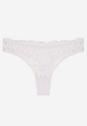 Białe Bawełniane Majtki Stringi z Koronką Ilwedana. Białe stringi Renee, bez wzorów, z bawełny. Za 5.99 zł.