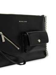 MICHAEL Michael Kors Torebka Jet Set 32S6SJ6F6L Czarny. Czarne kopertówki MICHAEL Michael Kors, bez wzorów, ze skóry, bez dodatków. Za 739.99 zł.