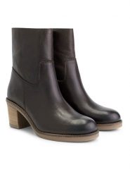 TRAVELIN' Skórzane botki "Meneac" w kolorze brązowym rozmiar: 41. Brązowe botki Travelin', bez wzorów, eleganckie, bez obcasa, na obcasie, bez zapięcia. Za 235.50 zł.