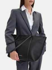 GINO ROSSI Torebka C-LDA9518 Czarny. Czarne shopper bag Gino Rossi, bez wzorów, ze skóry, bez dodatków. Za 199.99 zł.