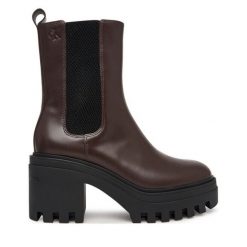Botki Calvin Klein. Brązowe botki Calvin Klein, bez wzorów, bez obcasa, na słupku, bez zapięcia. Za 699.99 zł.