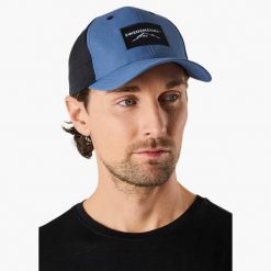 Czapka z daszkiem hiking unisex Swedemount Lofoten Trucker Cap II. Niebieskie czapki z daszkiem SWEDEMOUNT, bez wzorów, sportowe. Za 79.99 zł.