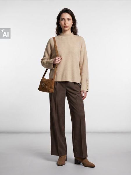 Sweter oversize z wiskozą - kremowy. Białe swetry Sinsay, l, bez wzorów, z wiskozy, bez ramiączek. Za 59.99 zł.
