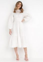 Biała Sukienka Hekala. Białe sukienki Born2be, na imprezę, m, z aplikacjami, z koronki, bez kołnierzyka, bez ramiączek, midi, dopasowane. Za 319.99 zł.