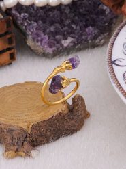 Pierres delicates Pozłacany pierścionek z ametystami rozmiar: onesize. Różowe pierścionki Pierres delicates, z ametystem, pozłacane. Za 26.99 zł.