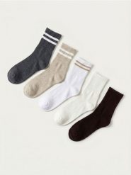 Skarpetki z bawełną w paski 5 pack - wielobarwny. Skarpetki Sinsay, bez wzorów, z bawełny. Za 17.99 zł.