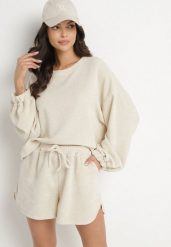 Beżowy Dzianinowy Komplet Bluza i Szorty Novanisa. Brązowe bluzy Born2be, na lato, bez wzorów, z dzianiny, bez kaptura. W wyprzedaży za 118.99 zł.