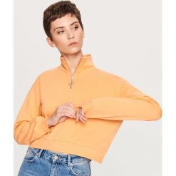 Krótka bluza ze stójką - Pomarańczo. Bluzy marki Reserved. W wyprzedaży za 19.99 zł.