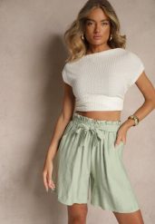 Zielone Szorty z Wiskozy High Waist Ozdobione Paskiem Lumilirae. Zielone szorty Renee, bez wzorów, z wiskozy, eleganckie. W wyprzedaży za 43.99 zł.
