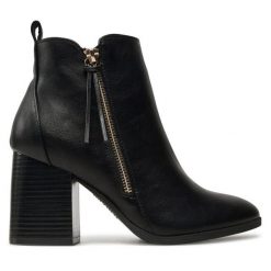 Botki Call It Spring. Czarne botki Call it Spring, bez wzorów, bez obcasa, na słupku, bez zapięcia. Za 219.99 zł.