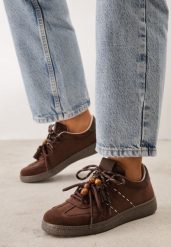 Brązowe Sneakersy Typu Klasyczne Tenisówki Retro z Podwójnym Wiązaniem z Frędzlami Kotena. Brązowe trampki Renee, bez wzorów, z jeansu, casualowe, bez zapięcia. Za 99.99 zł.