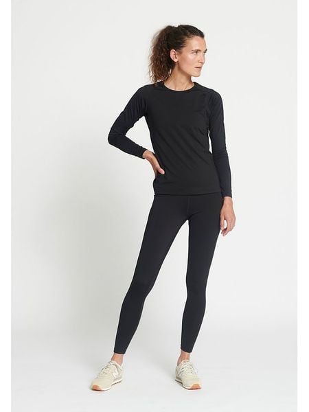 Rethinkit Koszulka funkcyjna "Vera" w kolorze czarnym rozmiar: L. Czarne t-shirty sportowe Rethinkit, l, bez wzorów, z materiału, bez ramiączek, outdoorowe. Za 104.89 zł.