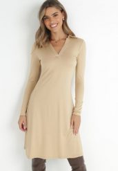 Beżowa Sukienka z Kołnierzykiem Celle. Brązowe sukienki Born2be, na co dzień, l, z aplikacjami, z wiskozy, eleganckie, bez kołnierzyka, bez ramiączek, midi, kopertowe. W wyprzedaży za 127.49 zł.