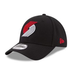 Czapka z daszkiem New Era NBA Portland Trail Blazers. Białe czapki z daszkiem New Era, bez wzorów, z materiału, eleganckie. Za 167.50 zł.