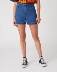 DAMSKIE SZORTY WRANGLER MOM CHINO SHORT LAKE SIDE W23E-ZB-26K 112127909. Szorty Wrangler, bez wzorów. Za 169.99 zł.