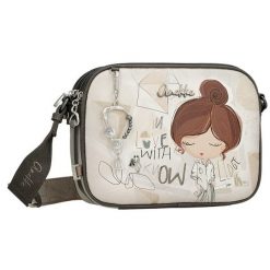 Torebka damska Anekke, z efektownym nadrukiem i metalowym logo zapinana na suwak z regulowanym paskiem oraz ozdobnym brelokiem kompaktowa a zarazem f. Szare torebki klasyczne Anekke, bez wzorów, z nadrukiem, bez dodatków. Za 369.00 zł.