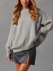 Milan Kiss Sweter w kolorze szarym rozmiar: M. Szare swetry Milan Kiss, m, bez wzorów, prążkowane, bez ramiączek. Za 223.46 zł.