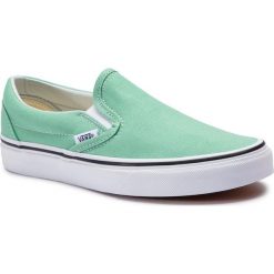 Tenisówki VANS - Classic Slip-On VN0A38F7VMX1 Neptune Green/True White. Zielone trampki Vans, bez wzorów, z gumy, bez zapięcia, tenisowe, vans classic. W wyprzedaży za 199.00 zł.