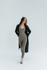 Legginsy modelujące do jogi Moonholi Malibu Evenings z wysokim stanem. Szare legginsy MOONHOLI, bez wzorów, z materiału, sportowe, długie. Za 359.00 zł.