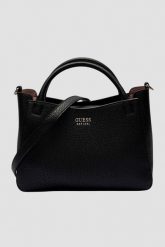 GUESS Сzarna damska klasyczna torebka SML Girlfriend Satchel. Czarne torebki klasyczne Guess, z aplikacjami, ze skóry ekologicznej, eleganckie, bez dodatków. W wyprzedaży za 426.99 zł.