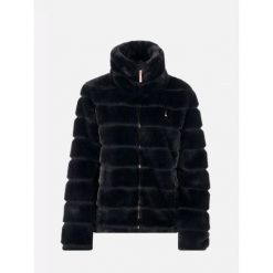 Kurtka polarowa damska sztuczne futro CAPPA. Czarne kurtki Aulp, na zimę, l, bez wzorów, z futra, eleganckie, bez kaptura. Za 599.99 zł.