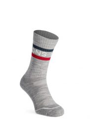 Skarpety turystyczne Mons Royale Signature Crew Sock. Szare skarpetki Mons Royale, bez wzorów, z elastanu. Za 100.09 zł.