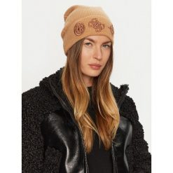 Czapka Guess. Brązowe czapki zimowe Guess, z aplikacjami. Za 199.99 zł.