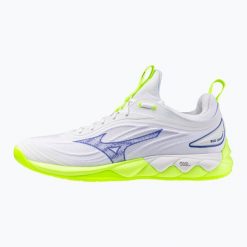 Buty do siatkówki Mizuno Wave Luminous 3. Białe buty treningowe Mizuno, bez wzorów, z gumy, bez zapięcia, na fitness i siłownię, mizuno wave. Za 429.99 zł.