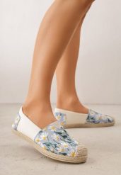 Niebieskie Espadryle z Plecionką i Kwiatowym Haftem Alenara. Niebieskie espadryle Born2be, z aplikacjami, z jeansu, eleganckie, bez obcasa. Za 69.99 zł.