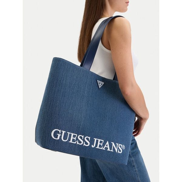 Torebka Guess Jeans. Niebieskie shopper bag Guess Jeans, z aplikacjami, z jeansu, bez dodatków. Za 179.99 zł.