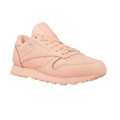 Buty do chodzenia damskie Reebok Classic Leather L. Czerwone buty treningowe Reebok, bez wzorów, z kauczuku, bez zapięcia, trekkingowe, reebok classic. Za 360.00 zł.