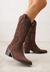 Brązowe Botki Kowbojki na Stożku z Imitacji Zamszu z Ażurowymi Wstawkami Crela. Brązowe botki Born2be, w ażurowe wzory, z jeansu, boho, bez obcasa, na obcasie, bez zapięcia. Za 159.99 zł.