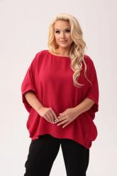 Czerwona kimonowa bluzka Gabi PLUS SIZE XXL. Czerwone bluzki Moda Size Plus Iwanek, plus size, bez wzorów, z elastanu, eleganckie, z asymetrycznym kołnierzem, plus size, bez ramiączek. Za 199.90 zł.