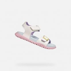 Sandały GEOX J SANDAL FUSBETTO GI Biały. Białe sandały Geox, bez wzorów, z syntetyku, bez obcasa, bez zapięcia. Za 223.50 zł.