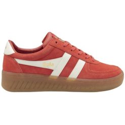 Damskie zamszowe buty sportowe Gola Grandslam. Białe buty sportowe lifestyle Gola, bez wzorów, z zamszu, klasyczne, bez zapięcia. Za 449.00 zł.