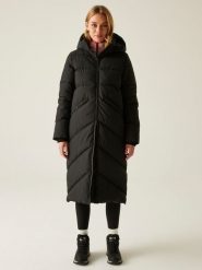 Regatta Płaszcz pikowany "Ujeane" w kolorze czarnym rozmiar: 36. Czarne płaszcze Regatta, bez wzorów, bez kaptura. Za 314.75 zł.