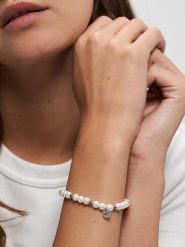 Tamaris Bransoletka ze szklanymi koralikami rozmiar: onesize. Białe bransoletki Tamaris, szklane. Za 78.99 zł.