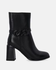 ELEGANCKIE BOTKI Z ŁAŃCUCHEM C005LEBLOBB066. Botki Venezia, bez wzorów, ze skóry, eleganckie, bez obcasa, bez zapięcia. Za 359.00 zł.